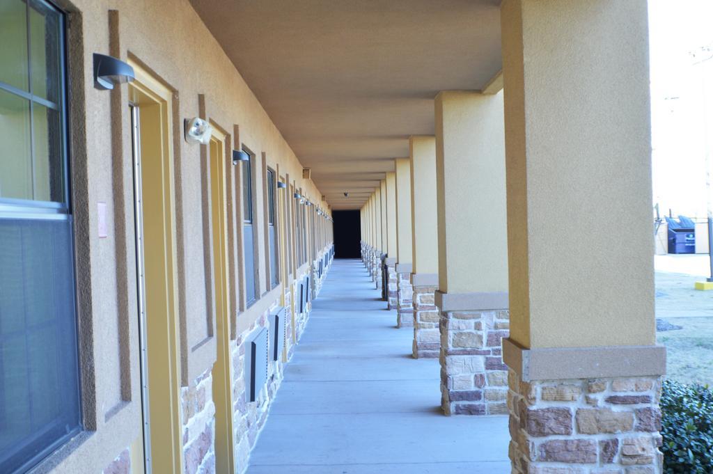 Scottish Inns Fort Worth Eksteriør bilde